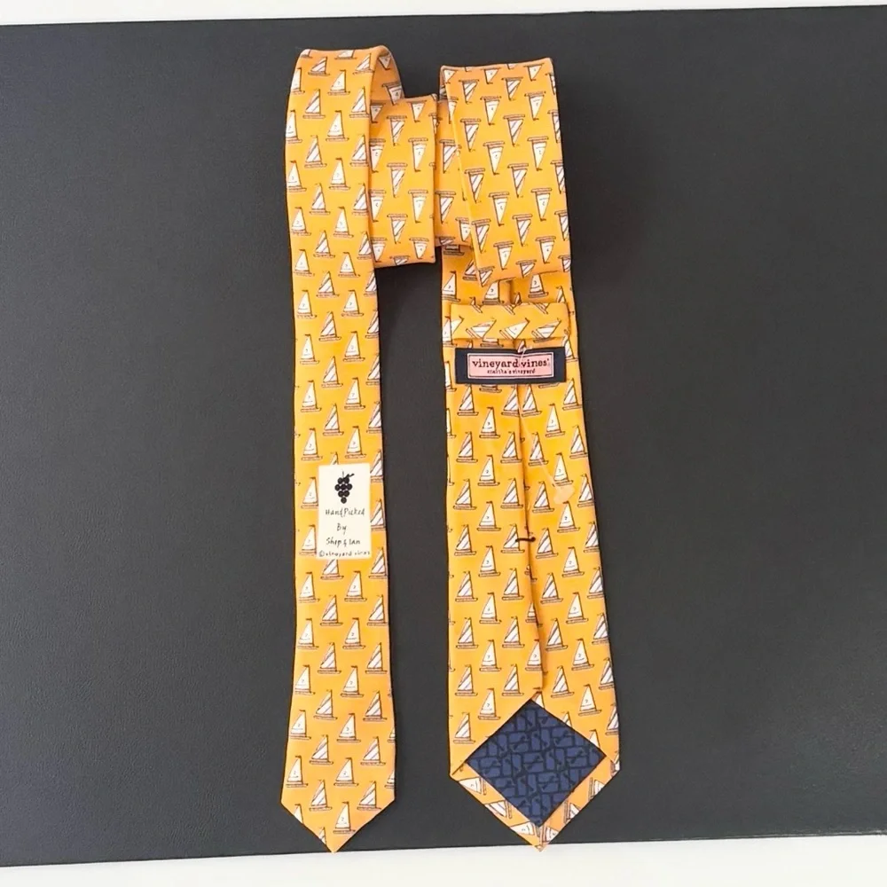Vineyard Vines Boys Orange w/ White Sailboats 100% Silk Tie, W 2.75